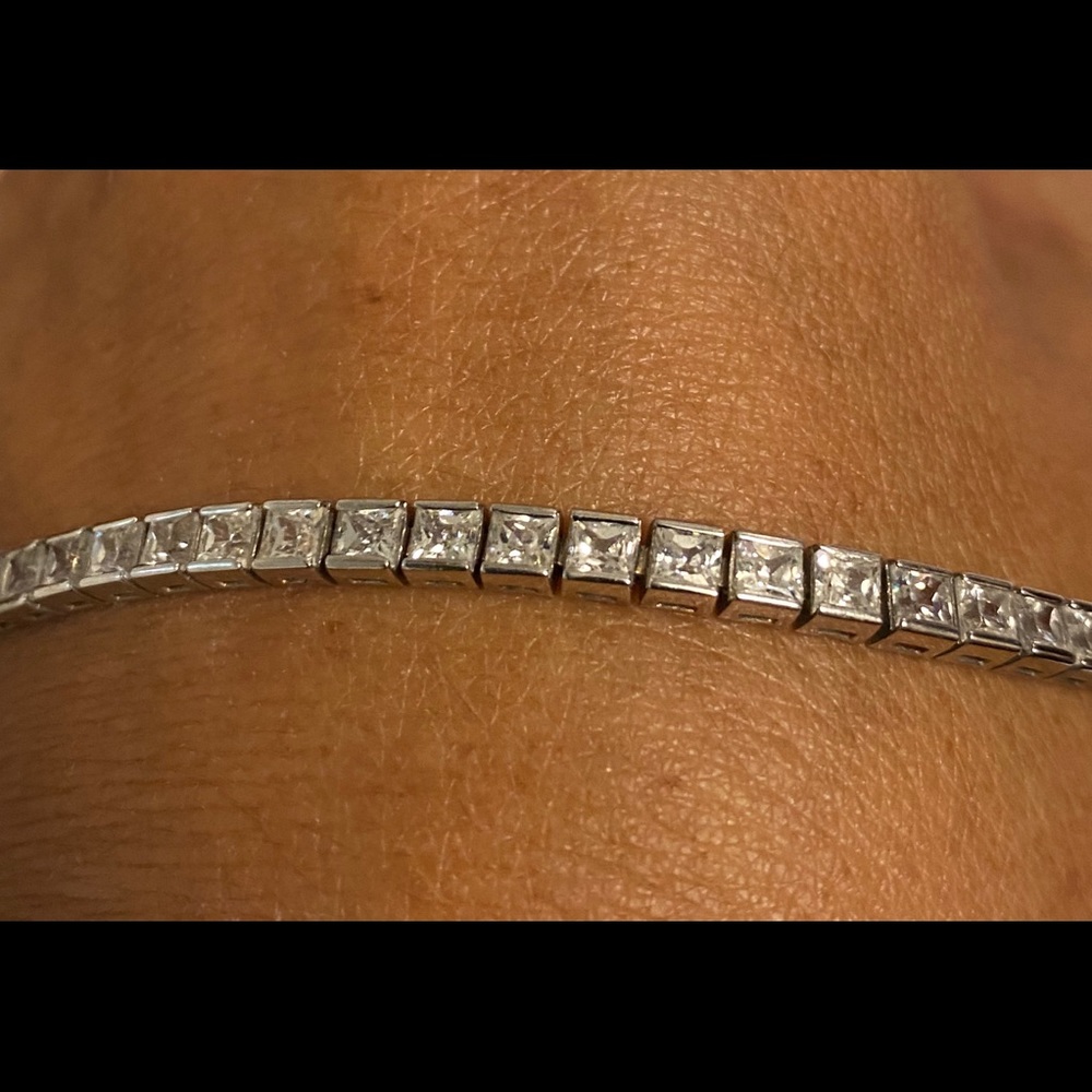 14k gold white sapphire tennis bracelet 7.5